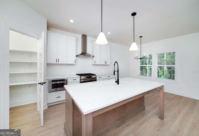 8560 Old Keith Bridge Road, Gainesville, GA 30506