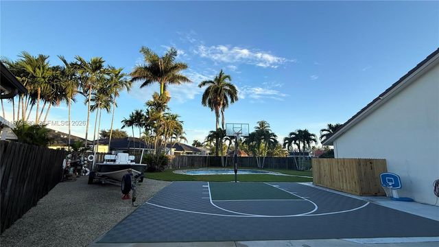 840 NW 134th Avenue, Miami, FL 33182