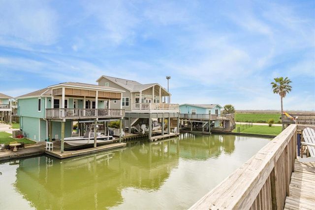 16715 Montego Way, Jamaica Beach, TX 77554
