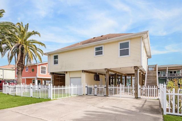 16715 Montego Way, Jamaica Beach, TX 77554
