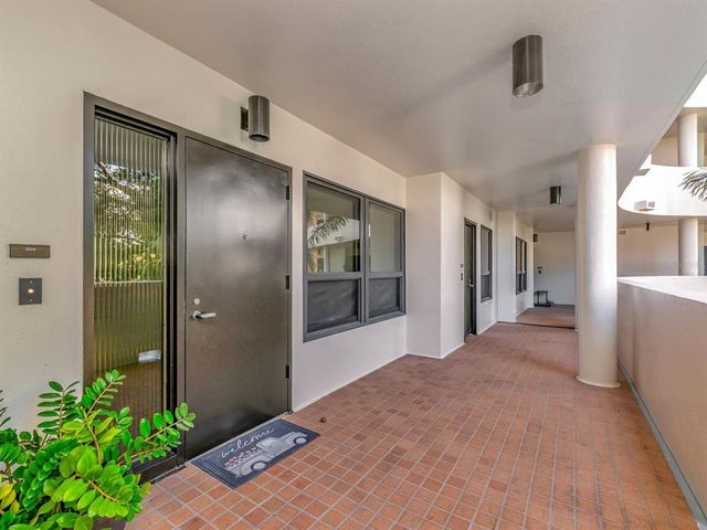 1255 N GULFSTREAM AVENUE 204, Sarasota, FL 34236