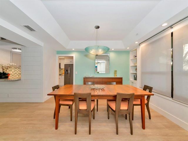 1255 N GULFSTREAM AVENUE 204, Sarasota, FL 34236