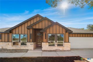 23102 SHADY FOREST DR, Elmendorf, TX 78112