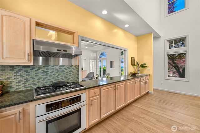 4355 Gooding Avenue, Bellingham, WA 98226
