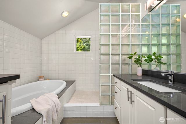 4355 Gooding Avenue, Bellingham, WA 98226