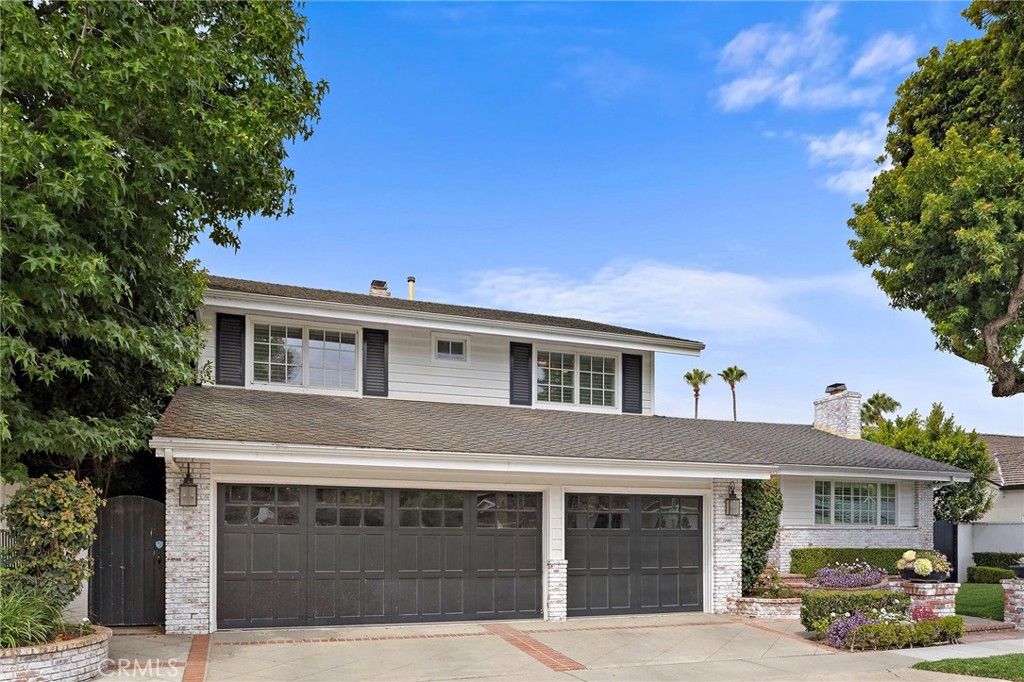 Image 1 of property listing at 2201 Aralia, Newport Beach, CA 92660
