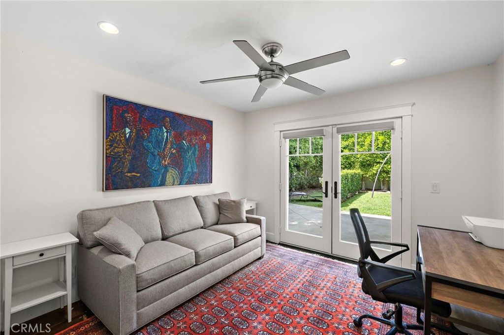 Image 20 of property listing at 2201 Aralia, Newport Beach, CA 92660