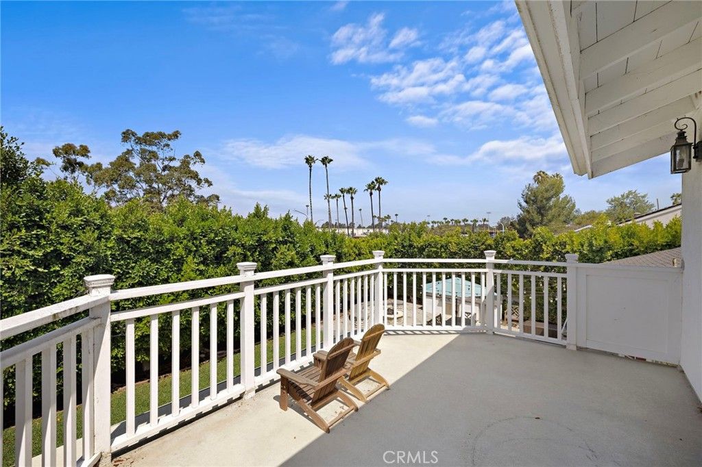 Image 26 of property listing at 2201 Aralia, Newport Beach, CA 92660