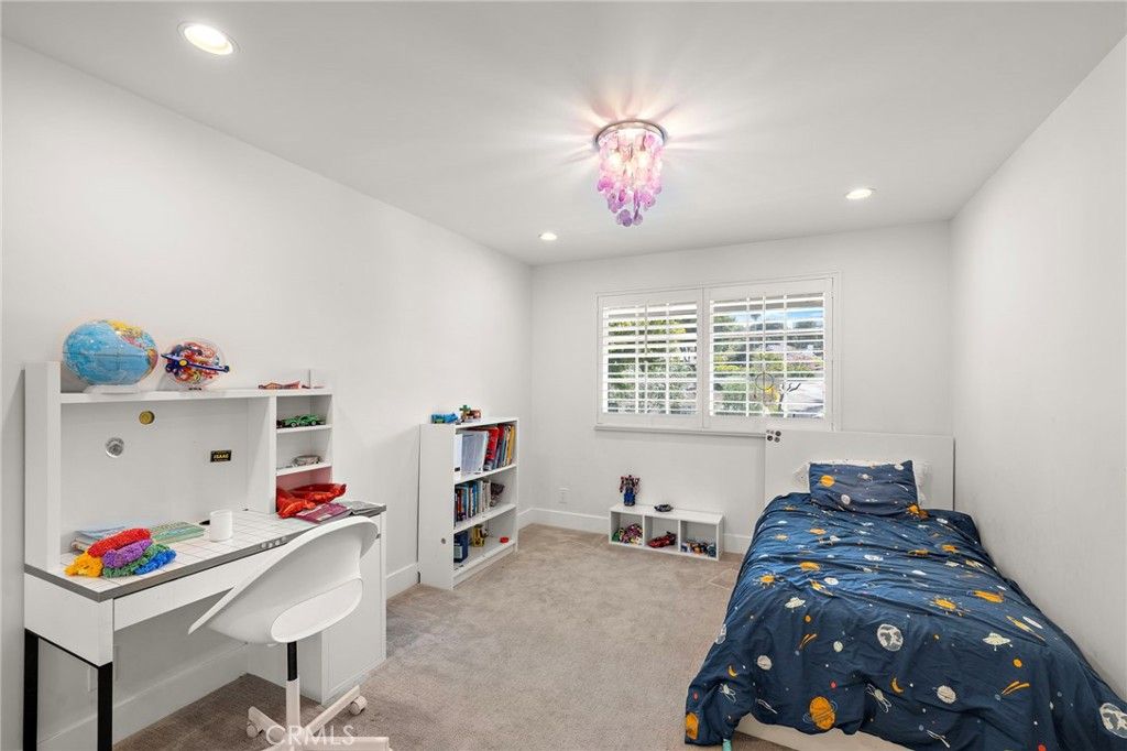 Image 28 of property listing at 2201 Aralia, Newport Beach, CA 92660
