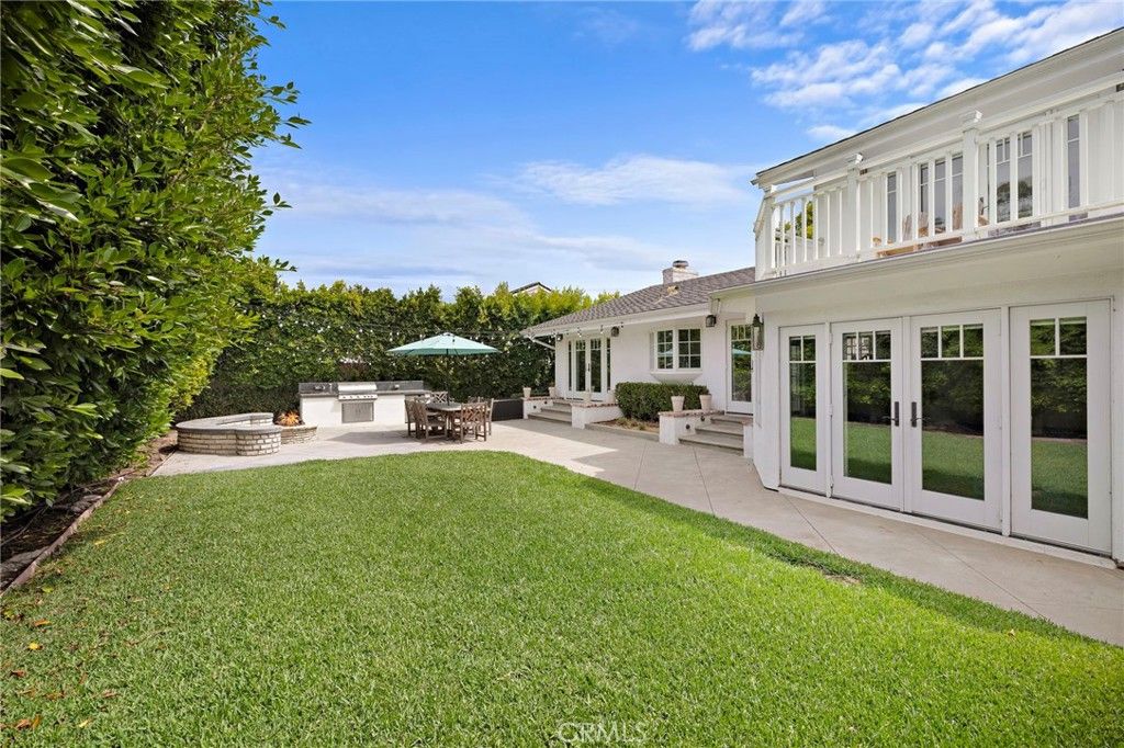 Image 5 of property listing at 2201 Aralia, Newport Beach, CA 92660