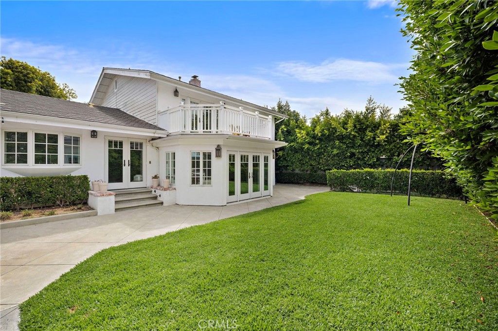 Image 6 of property listing at 2201 Aralia, Newport Beach, CA 92660