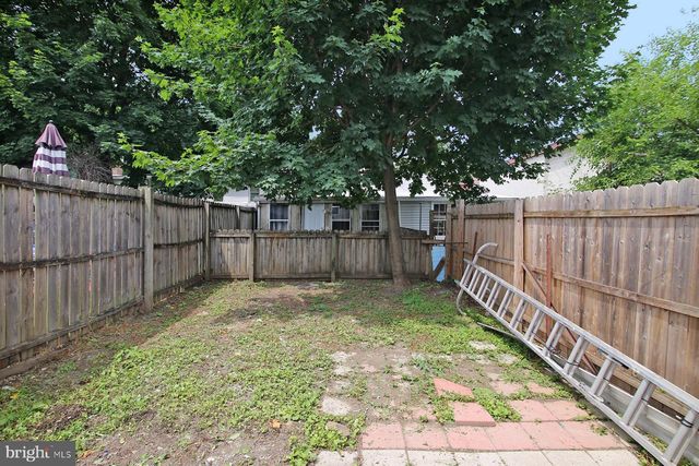 329 E WEIDMAN ST, Lebanon, PA 17046