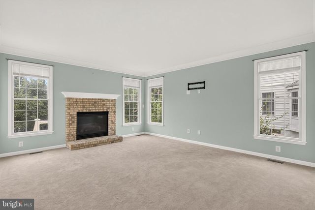 15039 GAINES MILL CIR, Haymarket, VA 20169