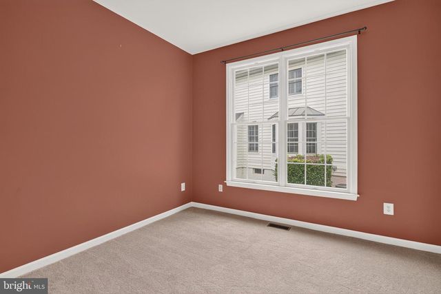 15039 GAINES MILL CIR, Haymarket, VA 20169