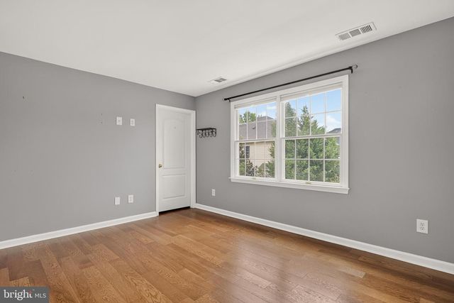 15039 GAINES MILL CIR, Haymarket, VA 20169