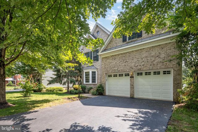 15039 GAINES MILL CIR, Haymarket, VA 20169