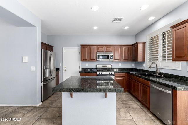 3739 W MEMORIAL Drive, Phoenix, AZ 85086