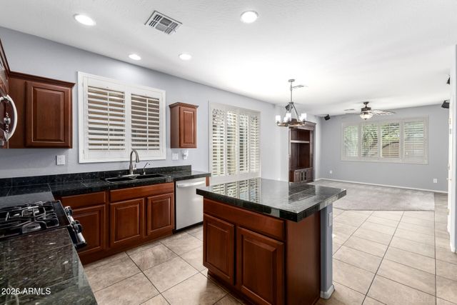 3739 W MEMORIAL Drive, Phoenix, AZ 85086