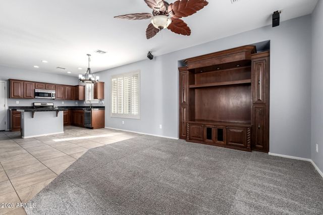 3739 W MEMORIAL Drive, Phoenix, AZ 85086