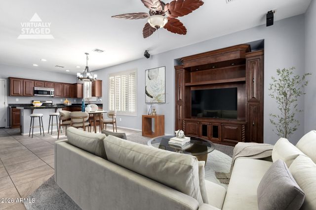 3739 W MEMORIAL Drive, Phoenix, AZ 85086