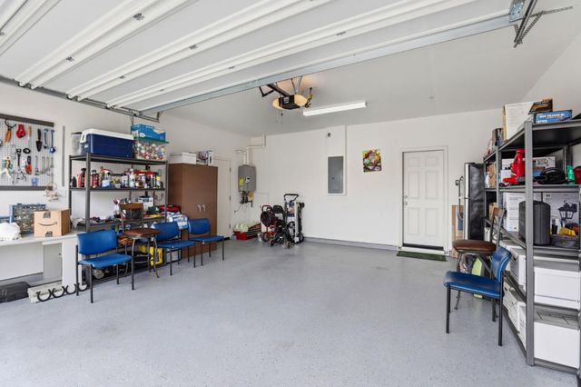 805 Klamath Way, Hollister, CA 95023