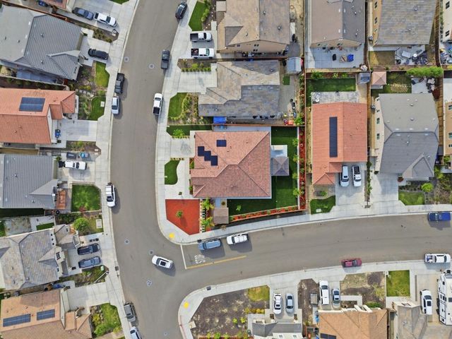 805 Klamath Way, Hollister, CA 95023