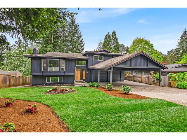 9864 Se KELA Ct, Happy Valley, OR 97086