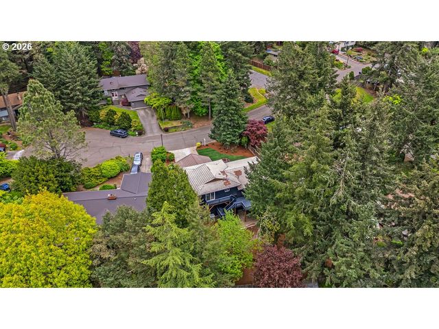 9864 Se KELA Ct, Happy Valley, OR 97086