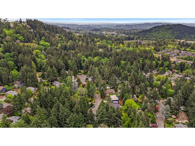9864 Se KELA Ct, Happy Valley, OR 97086