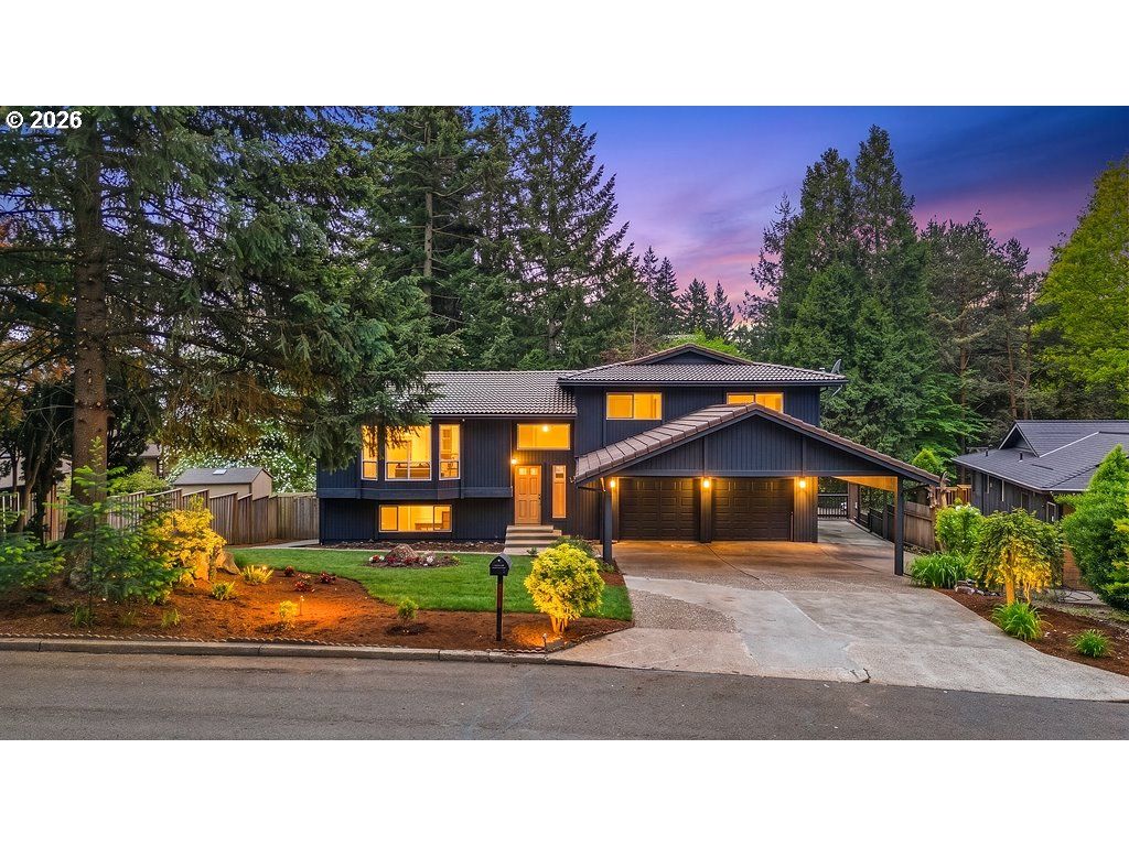 9864 Se KELA Ct, Happy Valley, OR 97086