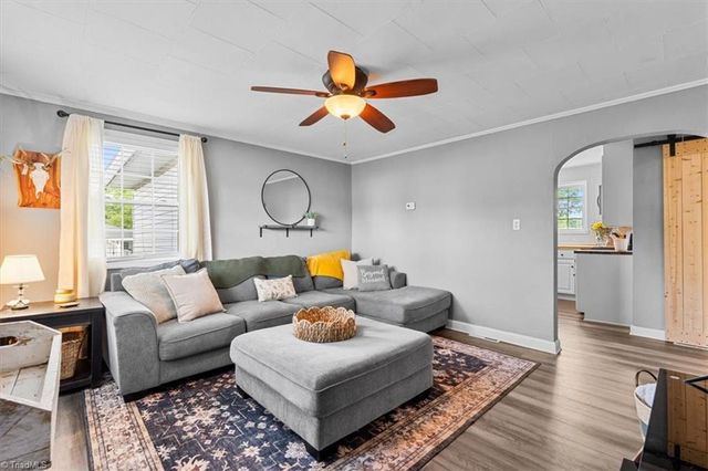 604 Rosedale Drive, Thomasville, NC 27360