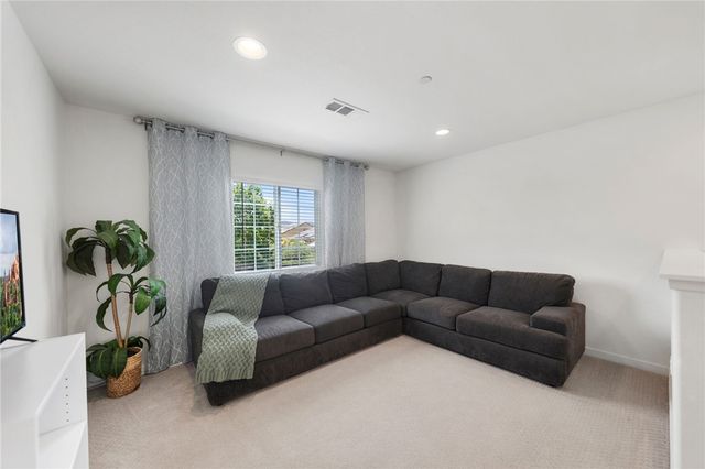 24248 Bay Laurel Avenue, Murrieta, CA 92562