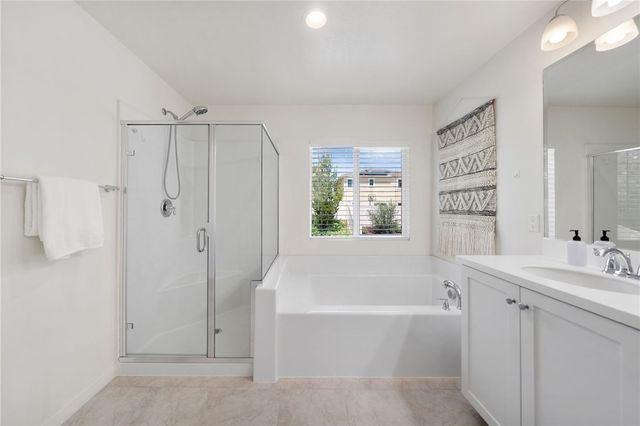 24248 Bay Laurel Avenue, Murrieta, CA 92562