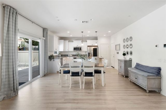 24248 Bay Laurel Avenue, Murrieta, CA 92562