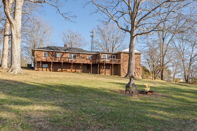 340 La Vista Drive, Blue Ridge, GA 30513