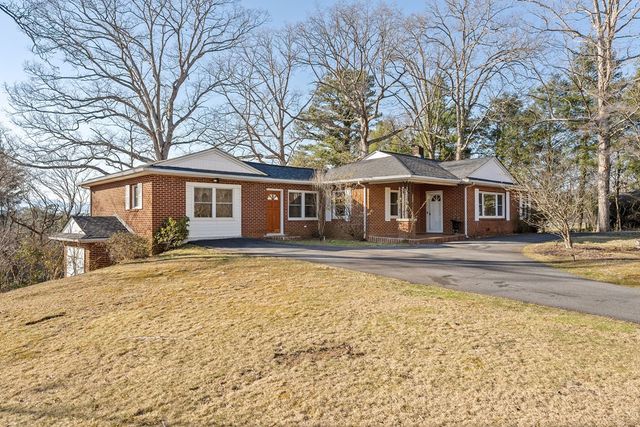 340 La Vista Drive, Blue Ridge, GA 30513