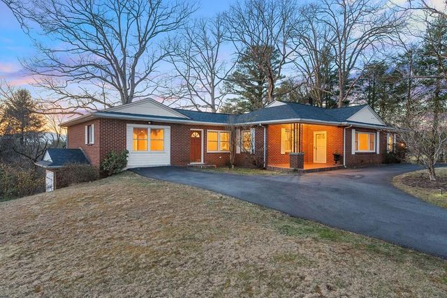 340 La Vista Drive, Blue Ridge, GA 30513