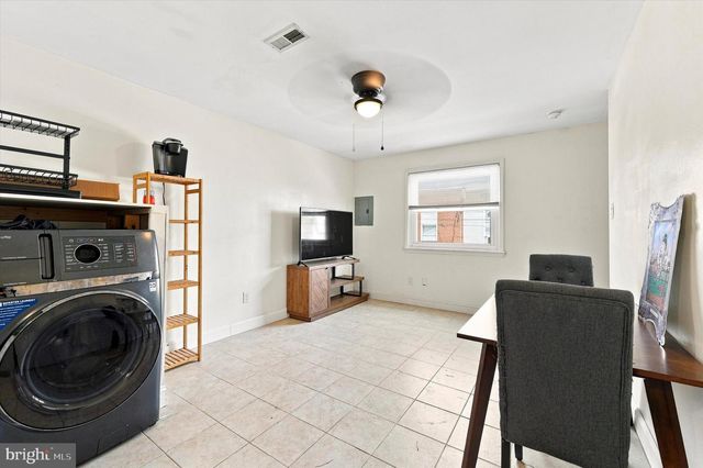 406 PIERCE ST, Philadelphia, PA 19148