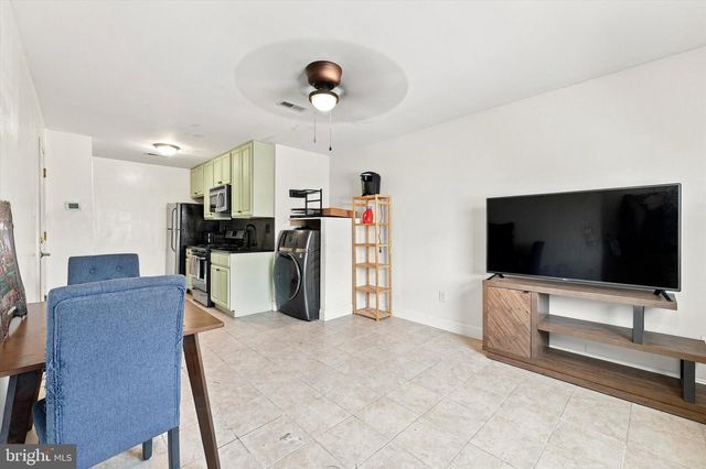 406 PIERCE ST, Philadelphia, PA 19148