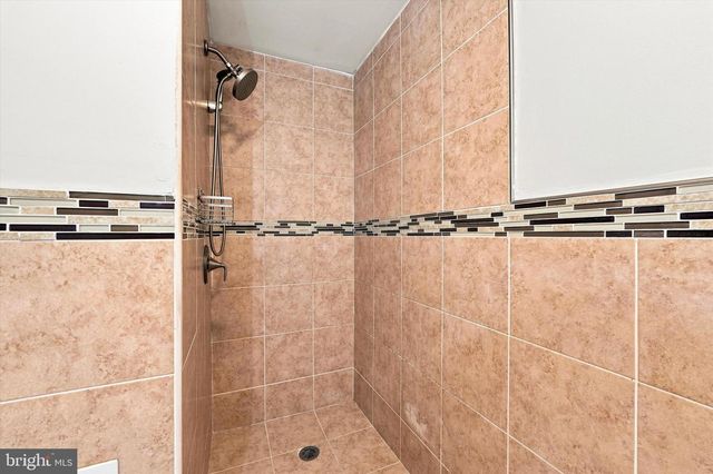 406 PIERCE ST, Philadelphia, PA 19148