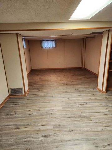 601 Berkley Drive, Dyer, IN 46311