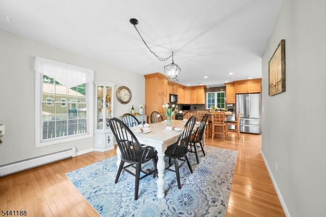 2 Brights Point Rd, Jefferson Twp., NJ 07849