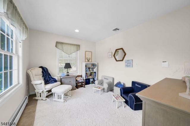2 Brights Point Rd, Jefferson Twp., NJ 07849
