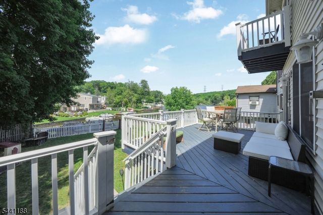 2 Brights Point Rd, Jefferson Twp., NJ 07849