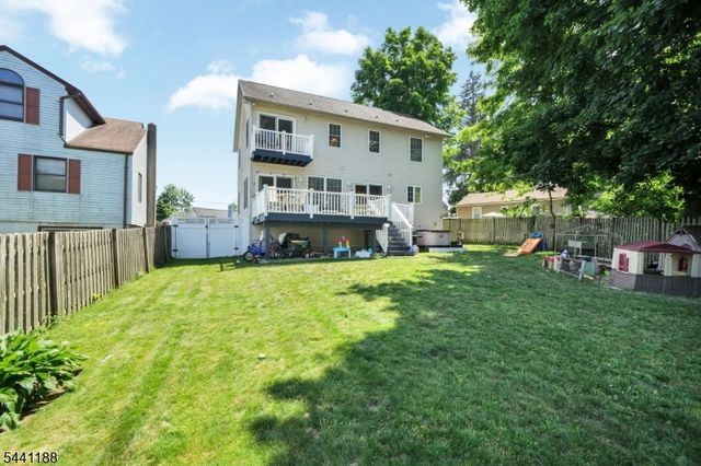 2 Brights Point Rd, Jefferson Twp., NJ 07849