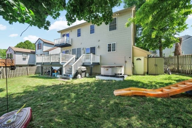2 Brights Point Rd, Jefferson Twp., NJ 07849
