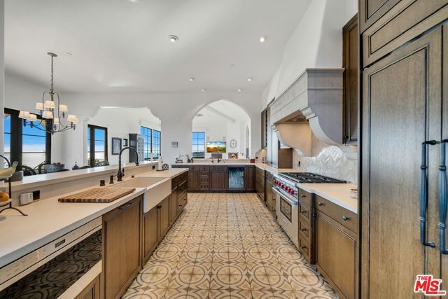 9785 Deer Creek Road, Malibu, CA 90265