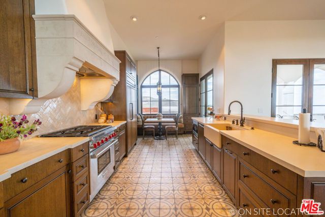 9785 Deer Creek Road, Malibu, CA 90265