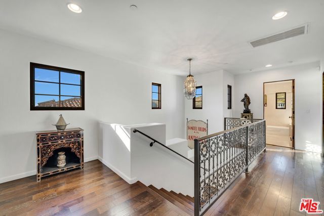 9785 Deer Creek Road, Malibu, CA 90265