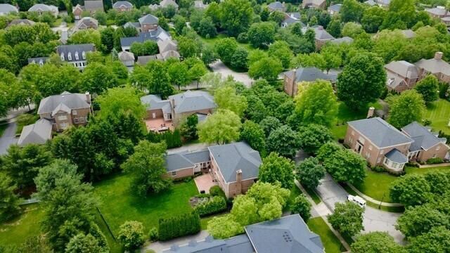 3762 Pembrooke Green E, New Albany, OH 43054